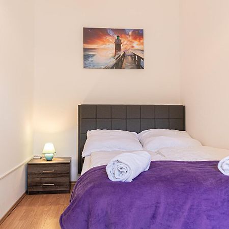 Spacious 2Br Apt Great Location - Near Schoenbrunn เวียนนา ภายนอก รูปภาพ