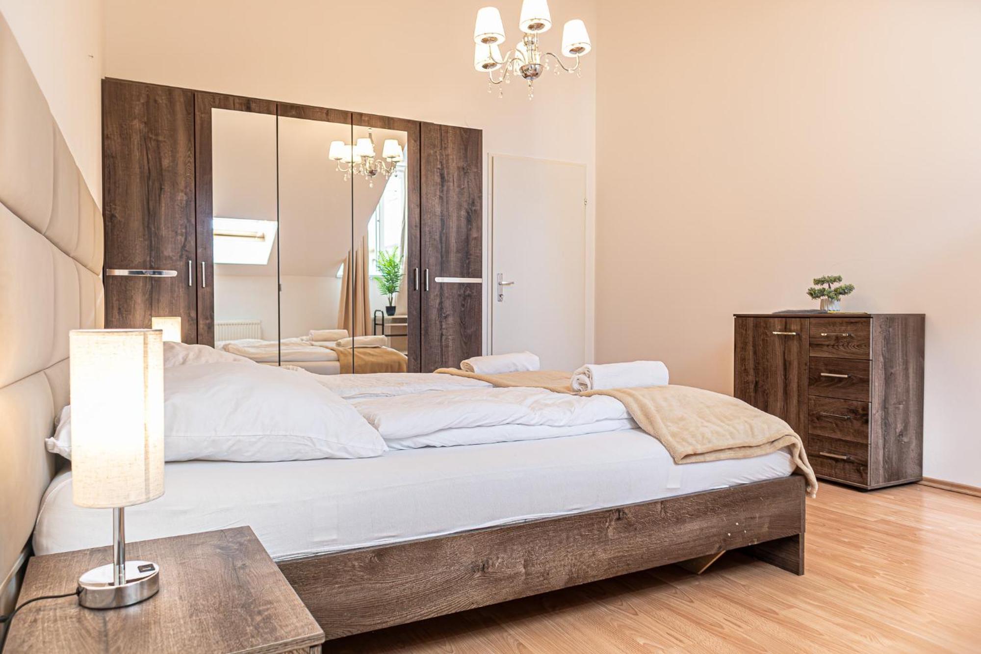 Spacious 2Br Apt Great Location - Near Schoenbrunn เวียนนา ภายนอก รูปภาพ
