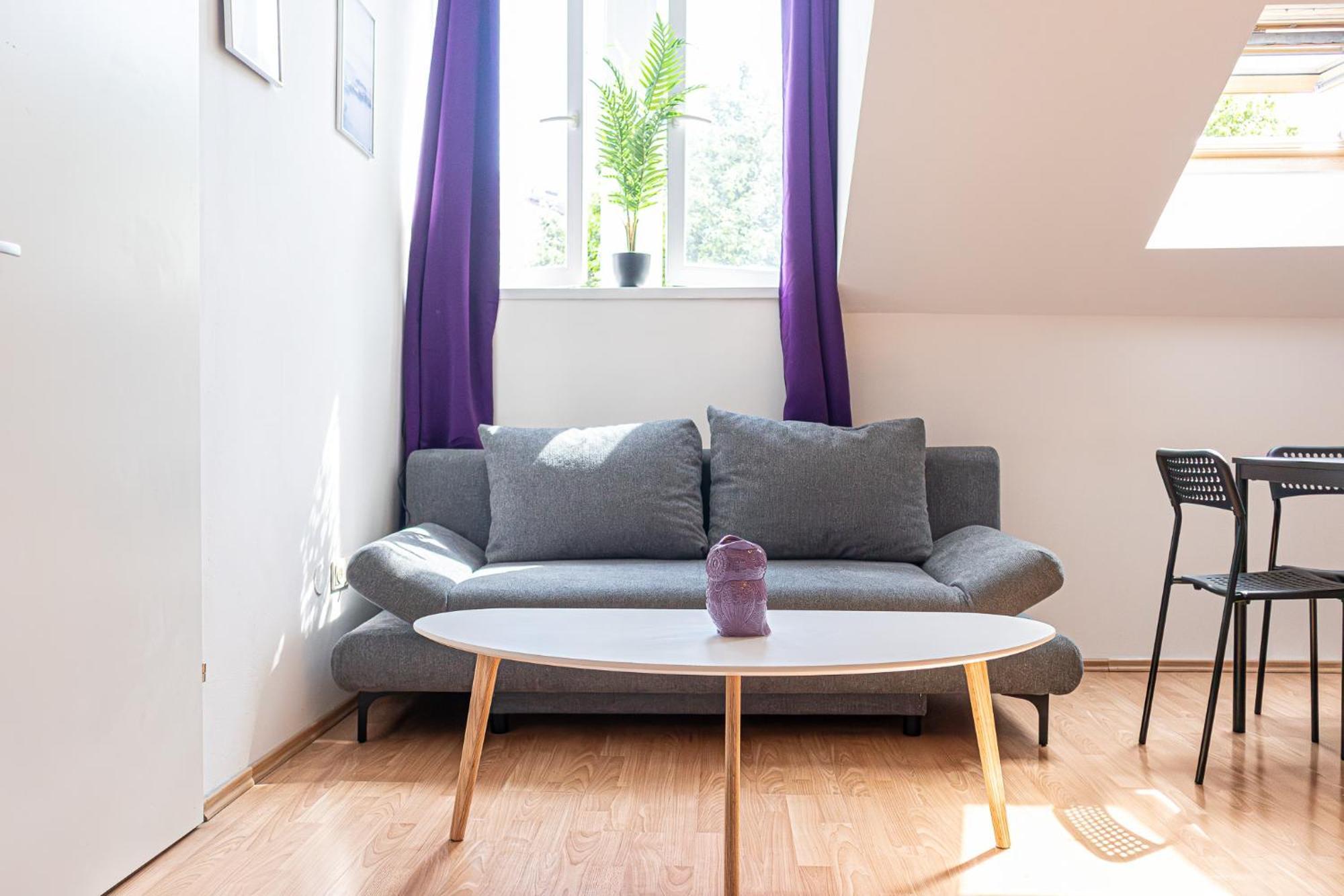 Spacious 2Br Apt Great Location - Near Schoenbrunn เวียนนา ภายนอก รูปภาพ